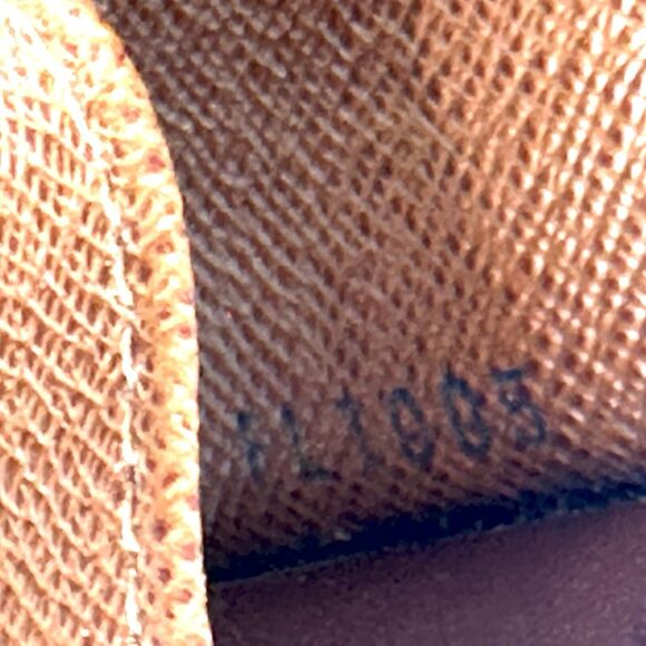 Louis Vuitton Key Holder - pre-owned - Picture 17 of 17